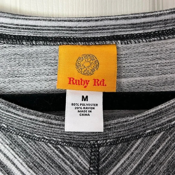 Ruby Rd. Top - Picture 3 of 11